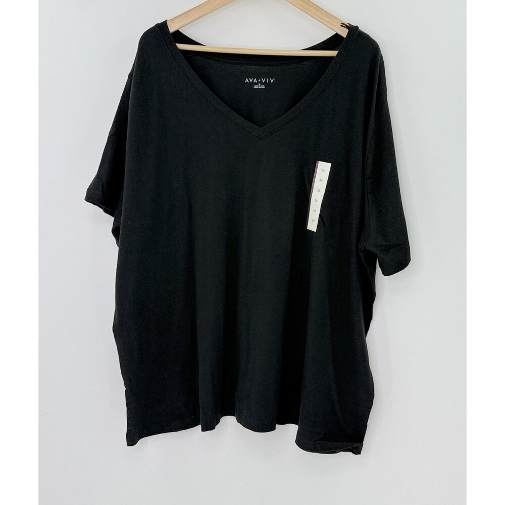 NWT Ava & Viv‎ Plus Size V-Neck Short Sleeve T-Shirt 3x Normcore Wardrobe Staple